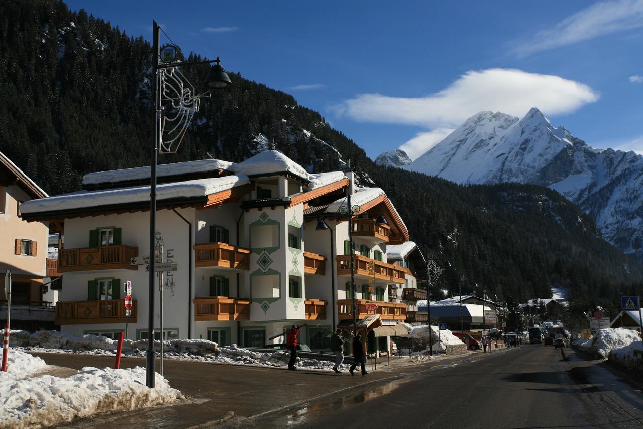 Hotel Garni Eden à Canazei Extérieur photo